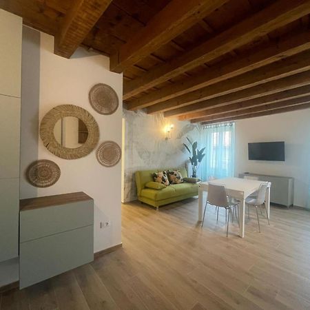 Апартаменти Cairoli14 Брешія Екстер'єр фото